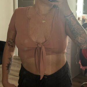 never worn cute pink crop top